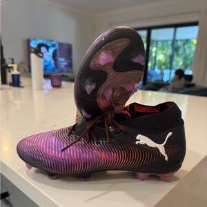 Puma Soccer Cleats Shoes  - Black and Purple - Size Men 6.5 / Wmn 8 - 108380-01